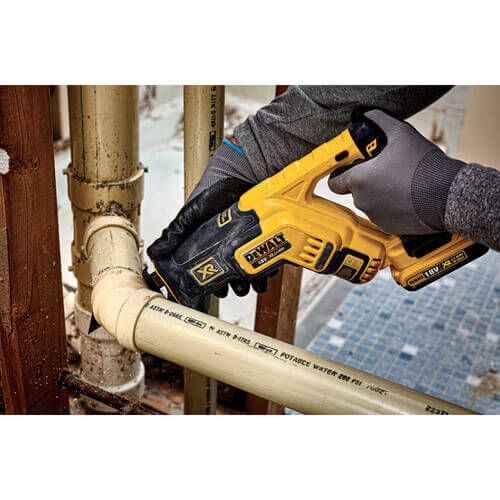 Пила сабельная аккумуляторная бесщёточная DeWALT DCS367NT DCS367NT фото