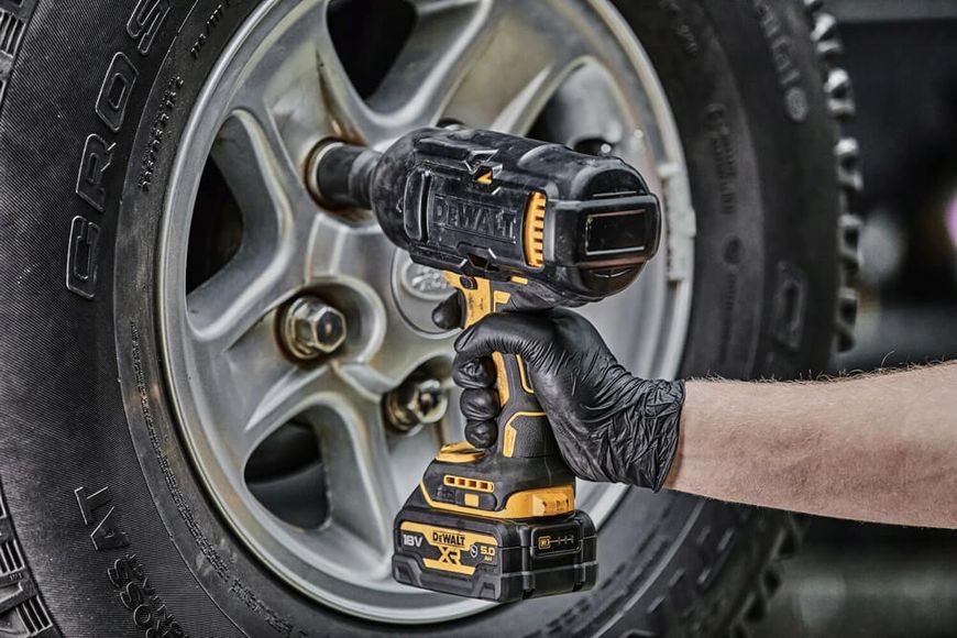 Гайковерт ударный аккумуляторный бесщёточный DeWALT DCF900P2G DCF900P2G фото