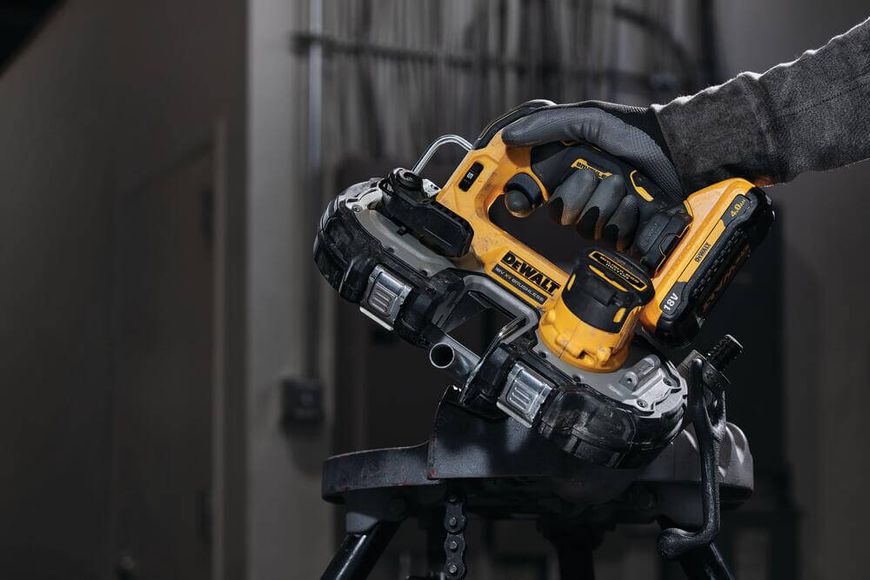 Пила ленточная аккумуляторная бесщёточная DeWALT DCS377NT DCS377NT фото