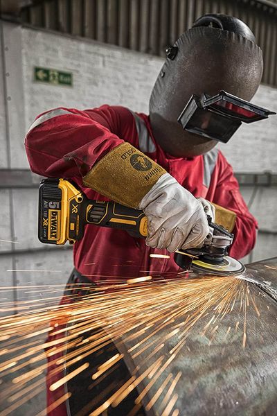 Шлифмашина угловая - болгарка аккумуляторная бесщёточная DeWALT DCG405N DCG405N фото