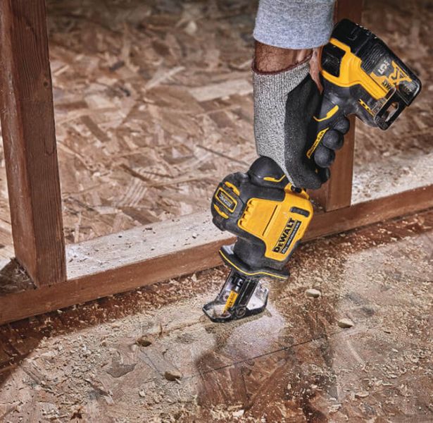 Пила сабельная аккумуляторная бесщёточная DeWALT DCS369NT DCS369NT фото