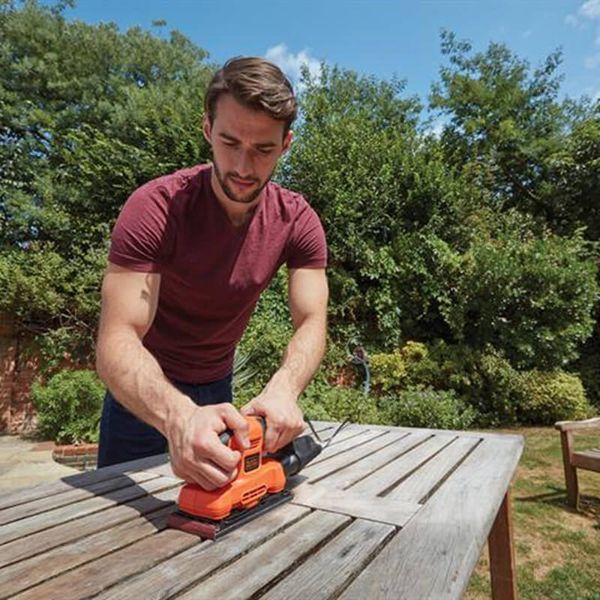 Шлифмашина вибрационная сетевая BLACK+DECKER BEW220 BEW220 фото