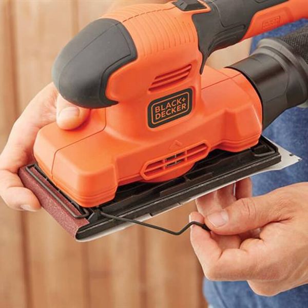 Шлифмашина вибрационная сетевая BLACK+DECKER BEW220 BEW220 фото