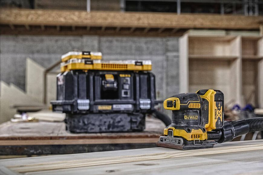 Шлифмашина вибрационная аккумуляторная DeWALT DCW200N DCW200N фото