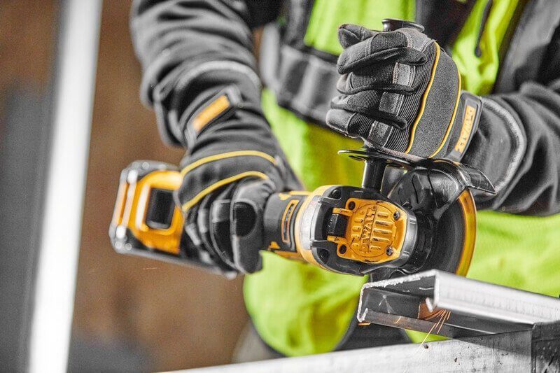 Шлифмашина угловая - болгарка аккумуляторная бесщёточная DeWALT DCG409VSNT DCG409VSNT фото