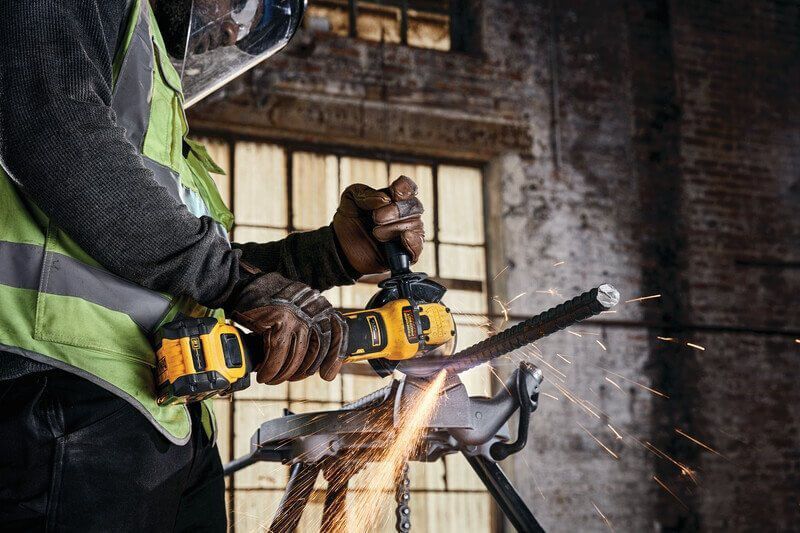 Шлифмашина угловая - болгарка аккумуляторная бесщёточная DeWALT DCG409VSNT DCG409VSNT фото