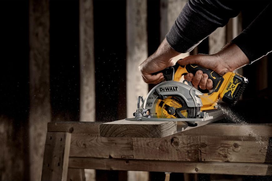 Пила дисковая аккумуляторная бесщёточная DeWALT DCS512N DCS512N фото