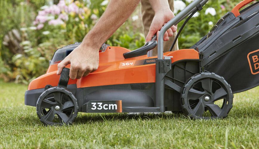 Газонокосилка аккумуляторная BLACK+DECKER BCMW3336L1 17268 фото