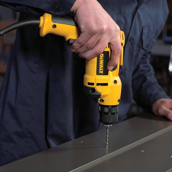 Дрель сетевая DeWALT DWD014S DWD014S фото