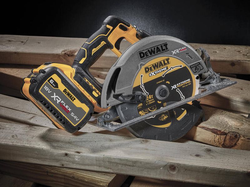 Пила дисковая аккумуляторная бесщеточная DeWALT DCS573T1 DCS573T1 фото