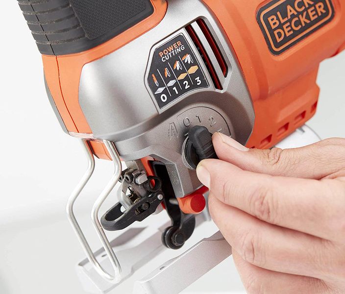 Пила лобзиковая сетевая BLACK+DECKER BES610K BES610K фото