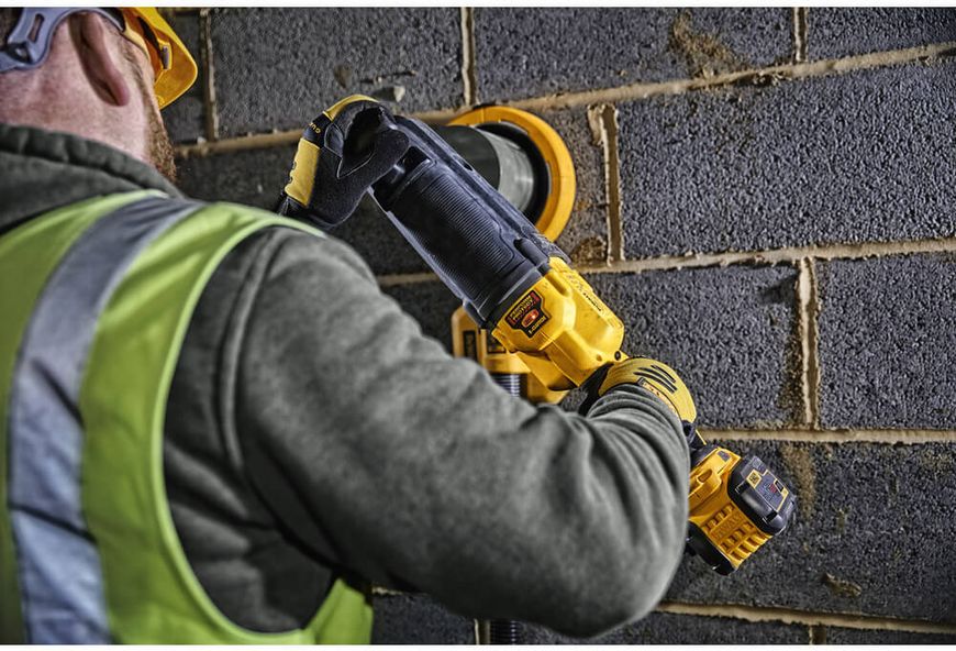 Дрель аккумуляторная бесщёточная DeWALT DCD470N DCD470N фото