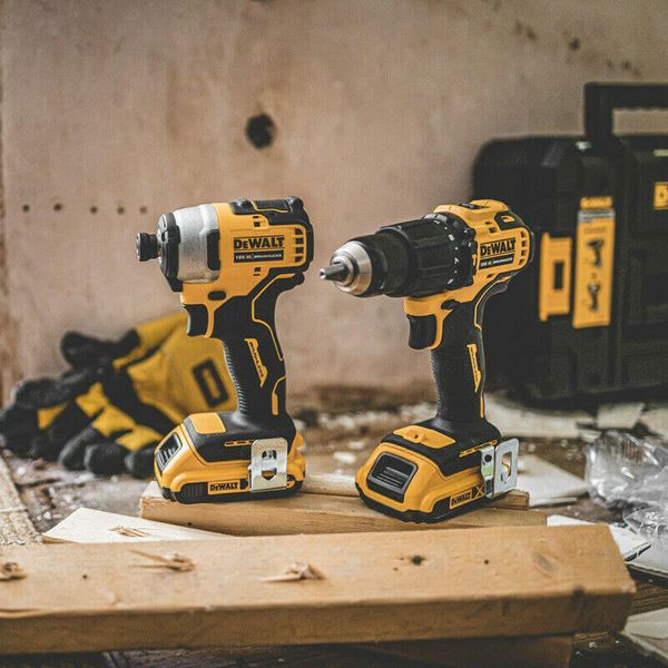 Набор из двух инструментов бесщеточных DeWALT DCK2062D2T DCK2062D2T фото