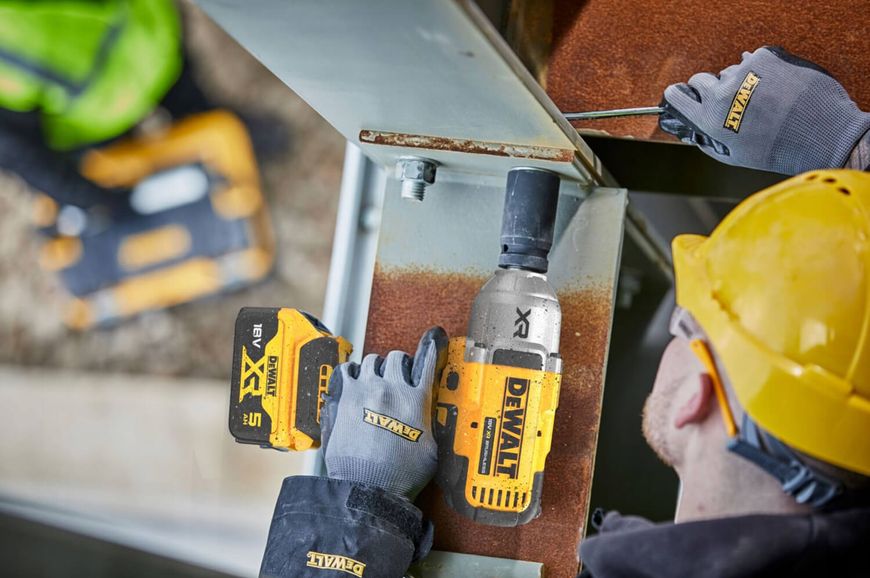 Гайковерт ударный аккумуляторный бесщёточный DeWALT DCF900N DCF900N фото